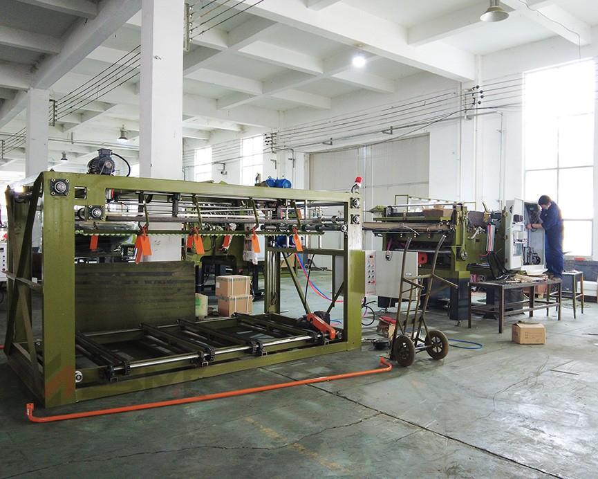 plywood core veneer composer machine.jpg